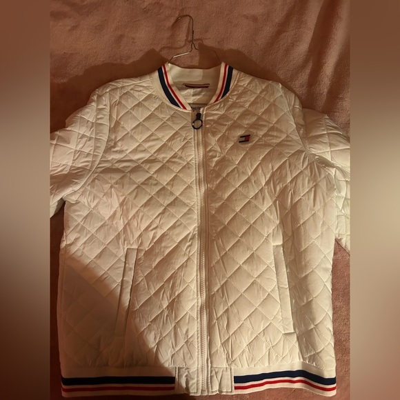 Tommy Hilfiger Quilted Jacket - Picture 4 of 9